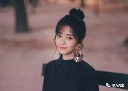 谭松韵妈妈跨年遇车祸去世